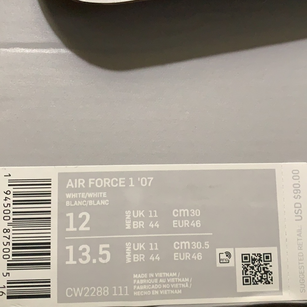 Sneakers - Picture 5 of 5